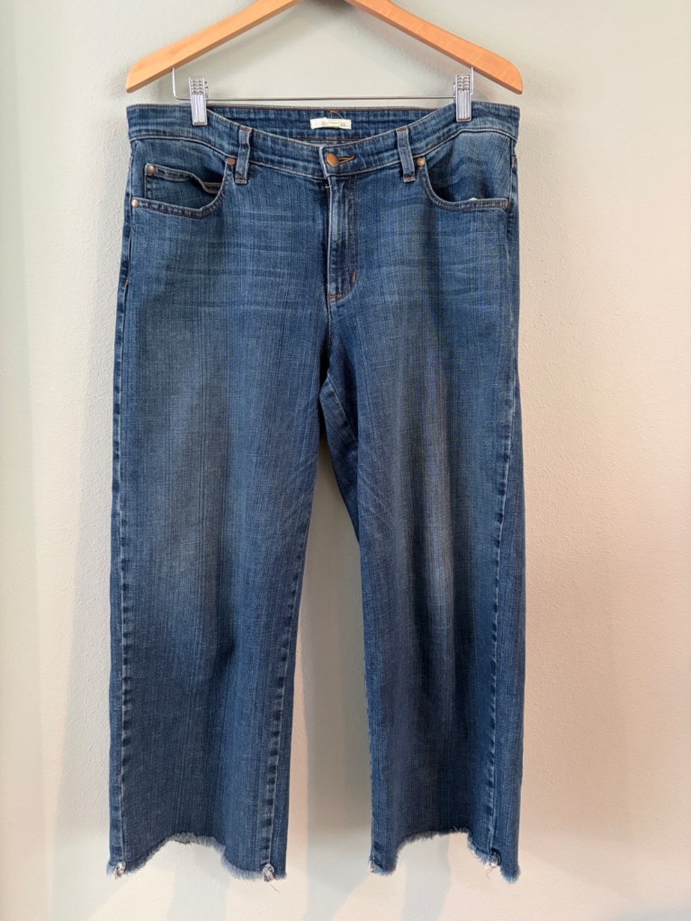 Eileen Fisher Dark Blue Denim Jeans with Contrast Stitching - Picture 2 of 7